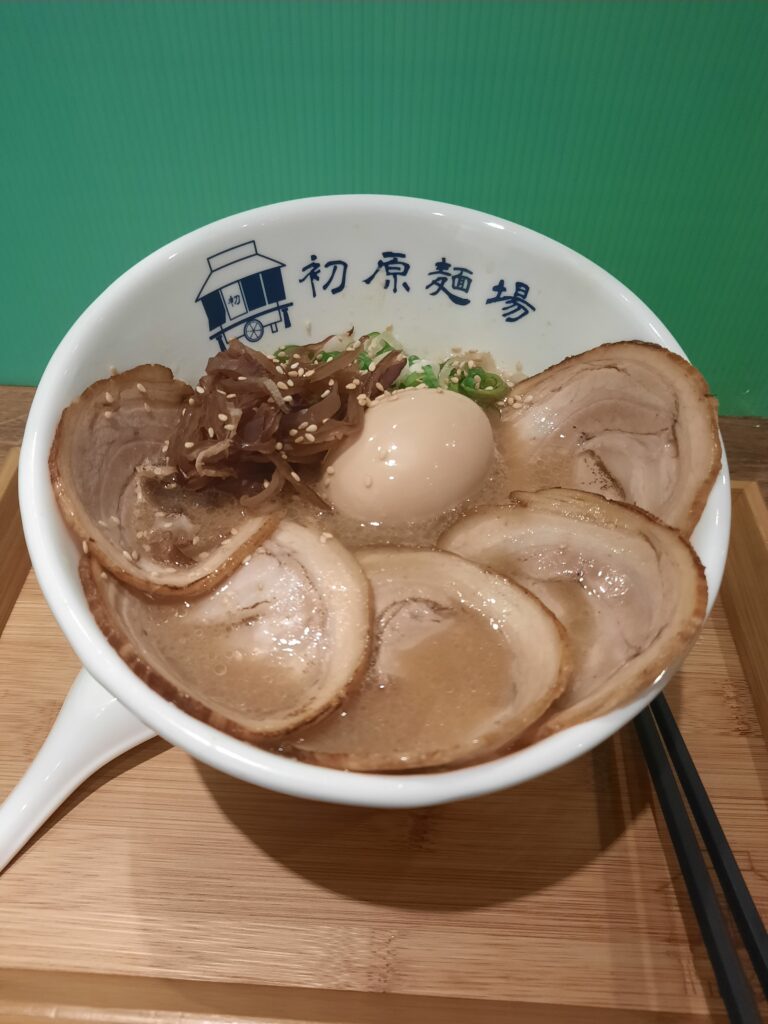 初原麵場 — 焙煎醬油豚骨拉麵